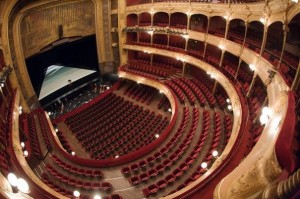 Theatre Chatelet chomeur reduction